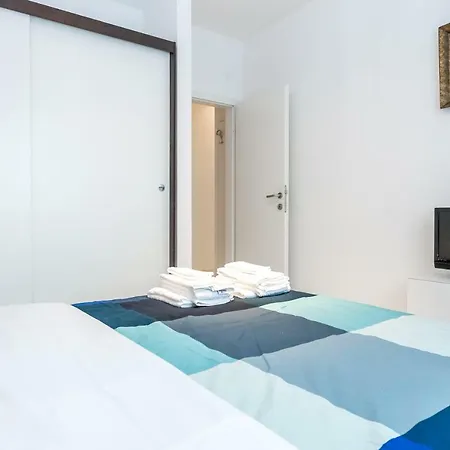 Villa Lucija *